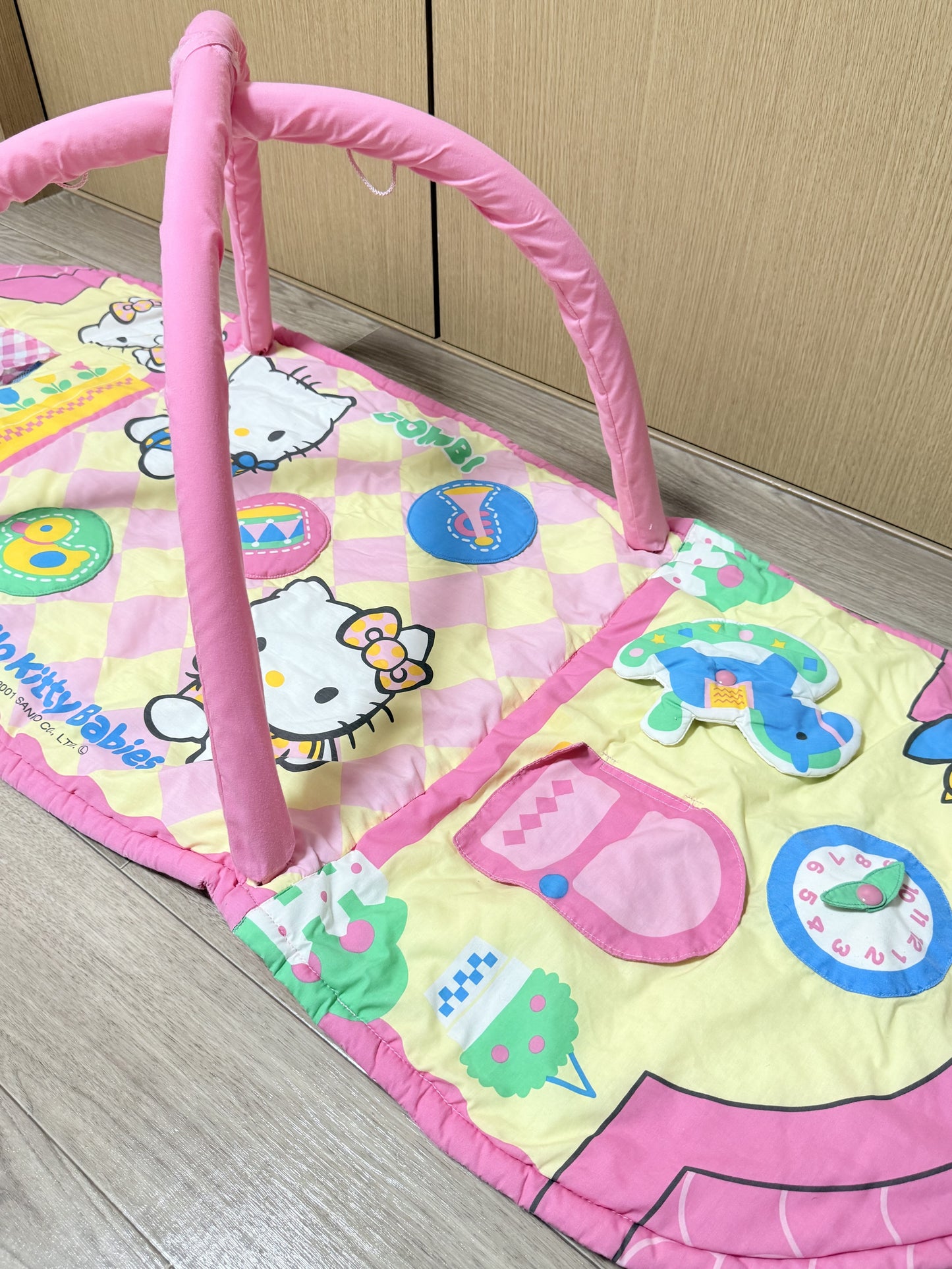 Hello Kitty Babies Transforming Play Mat