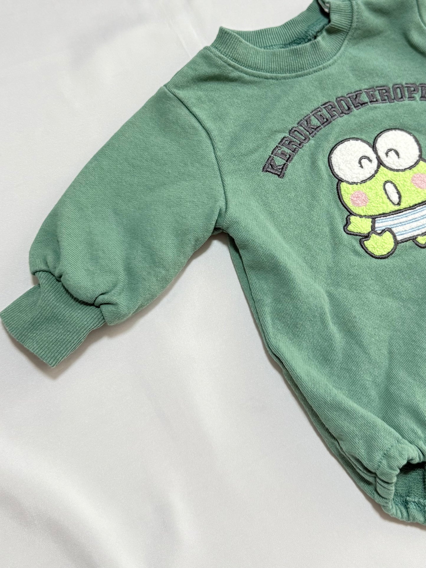 Kerokerokeroppi Romper 6-9m