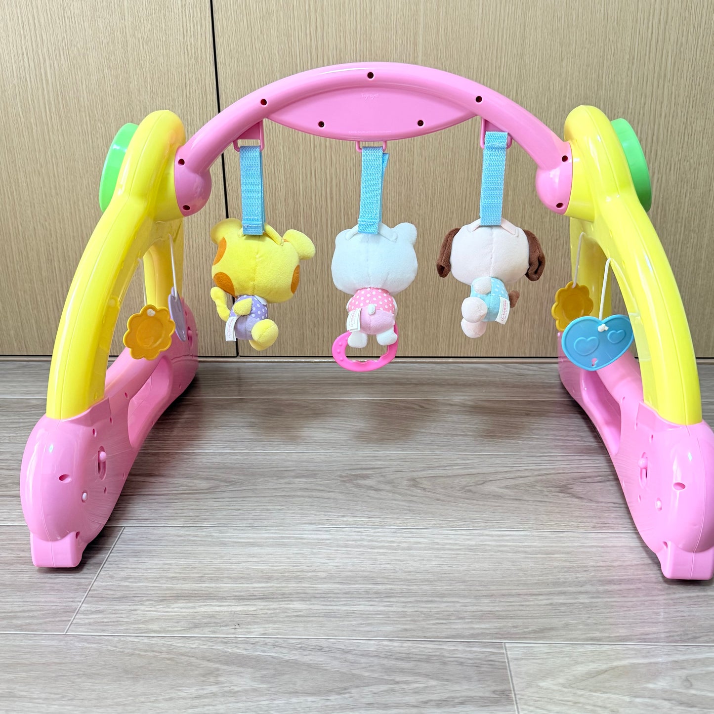 Hello Kitty Transforming Play Gym & Walker