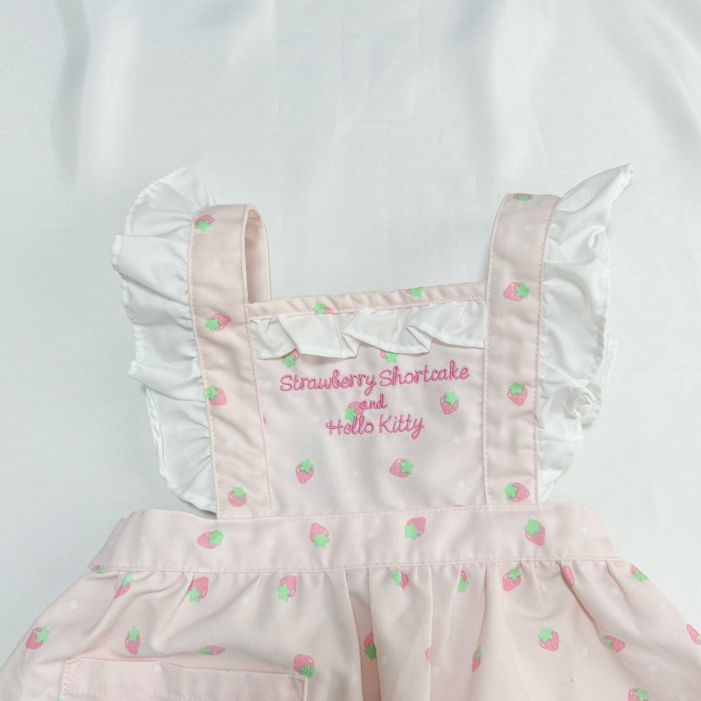 Strawberry Shortcake × Hello Kitty Apron 3-4T