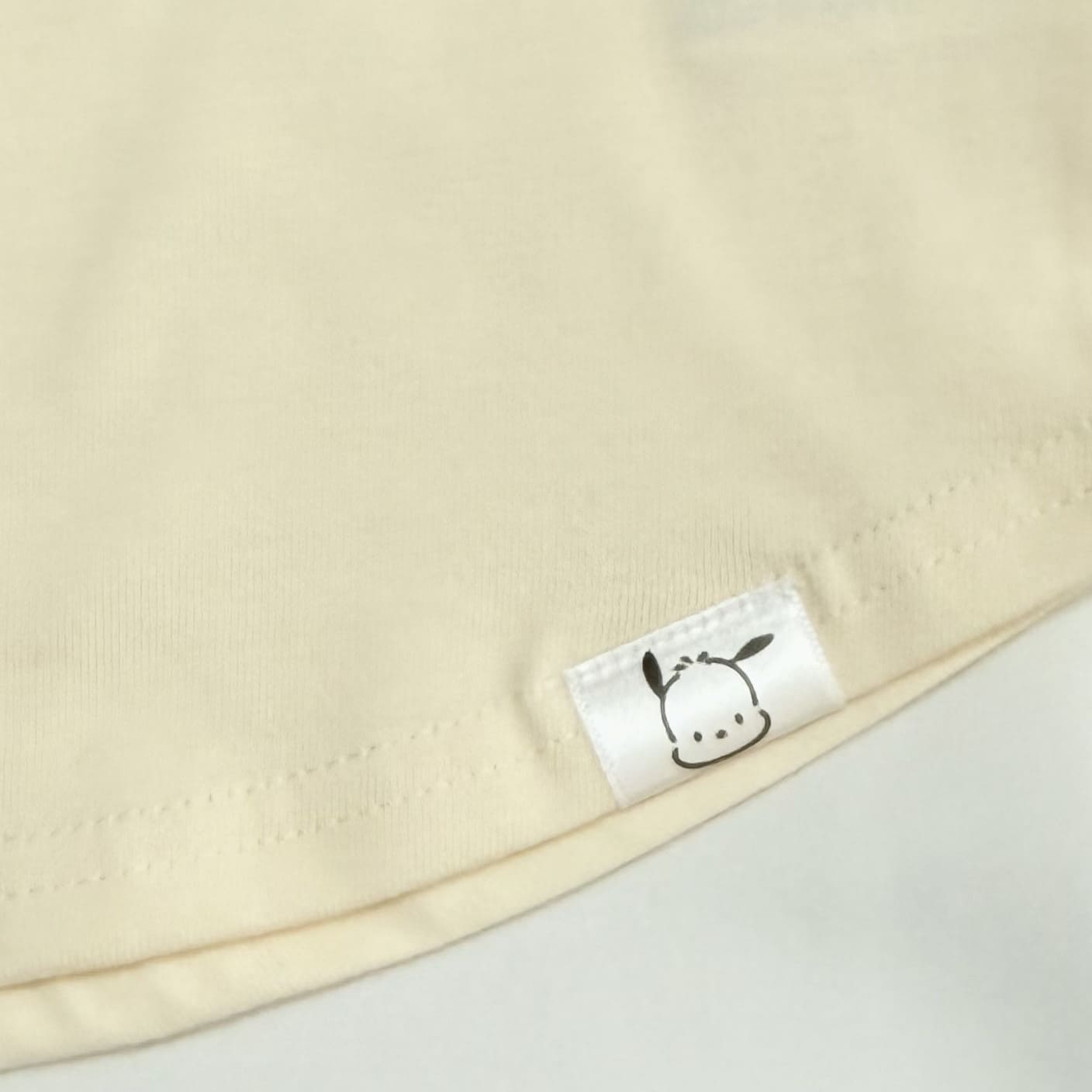 Pochacco Short-Sleeve T-Shirt 3-4T Sanrio