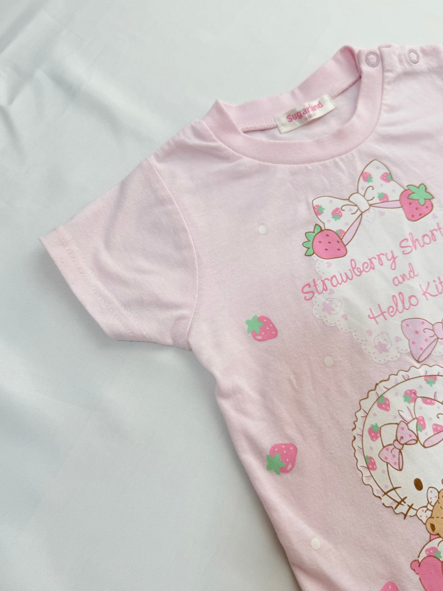 Hello Kitty × Strawberry Shortcake T-shirts 18-24m