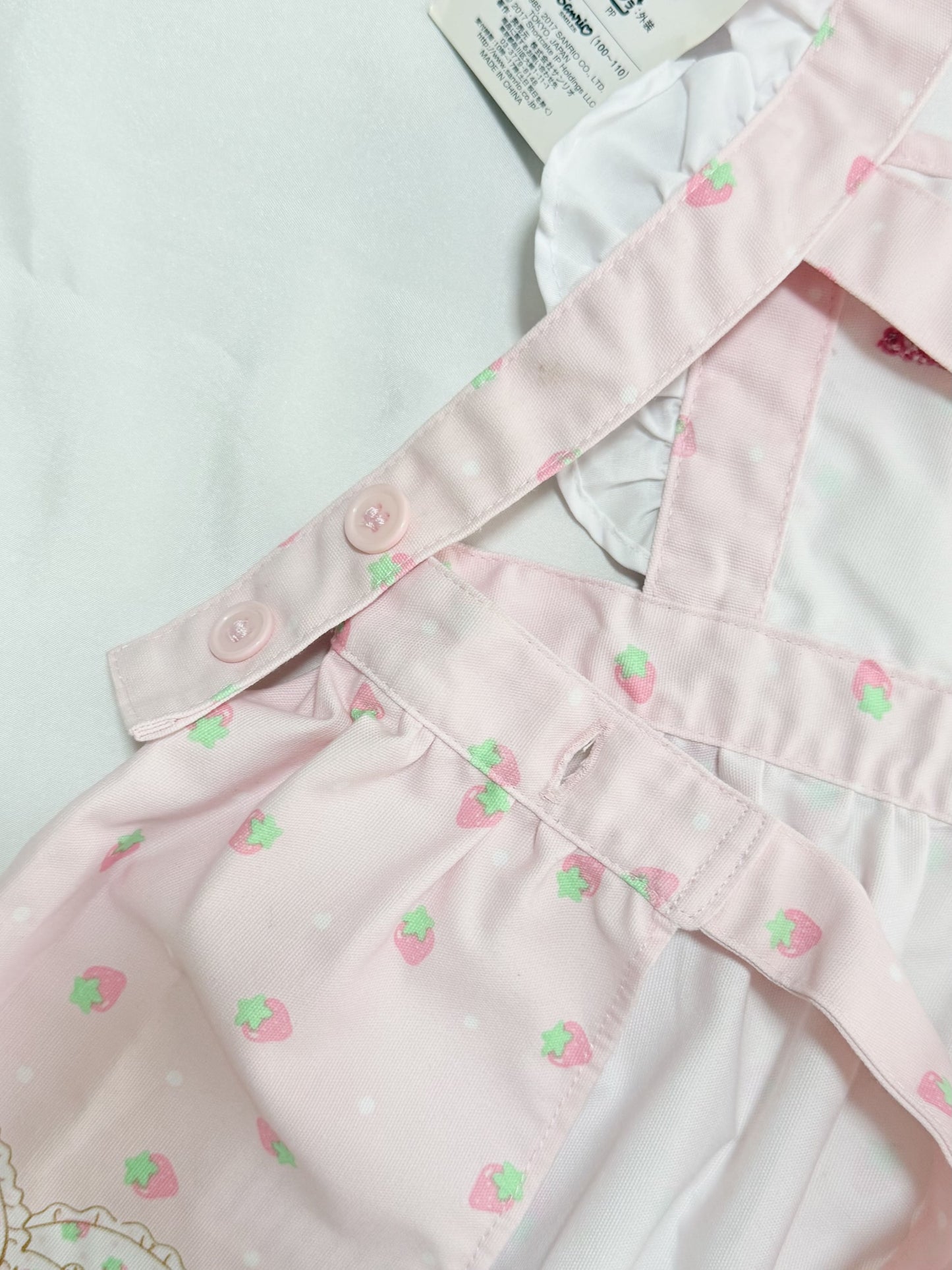 Strawberry Shortcake × Hello Kitty Apron 3–4T Sanrio (New)