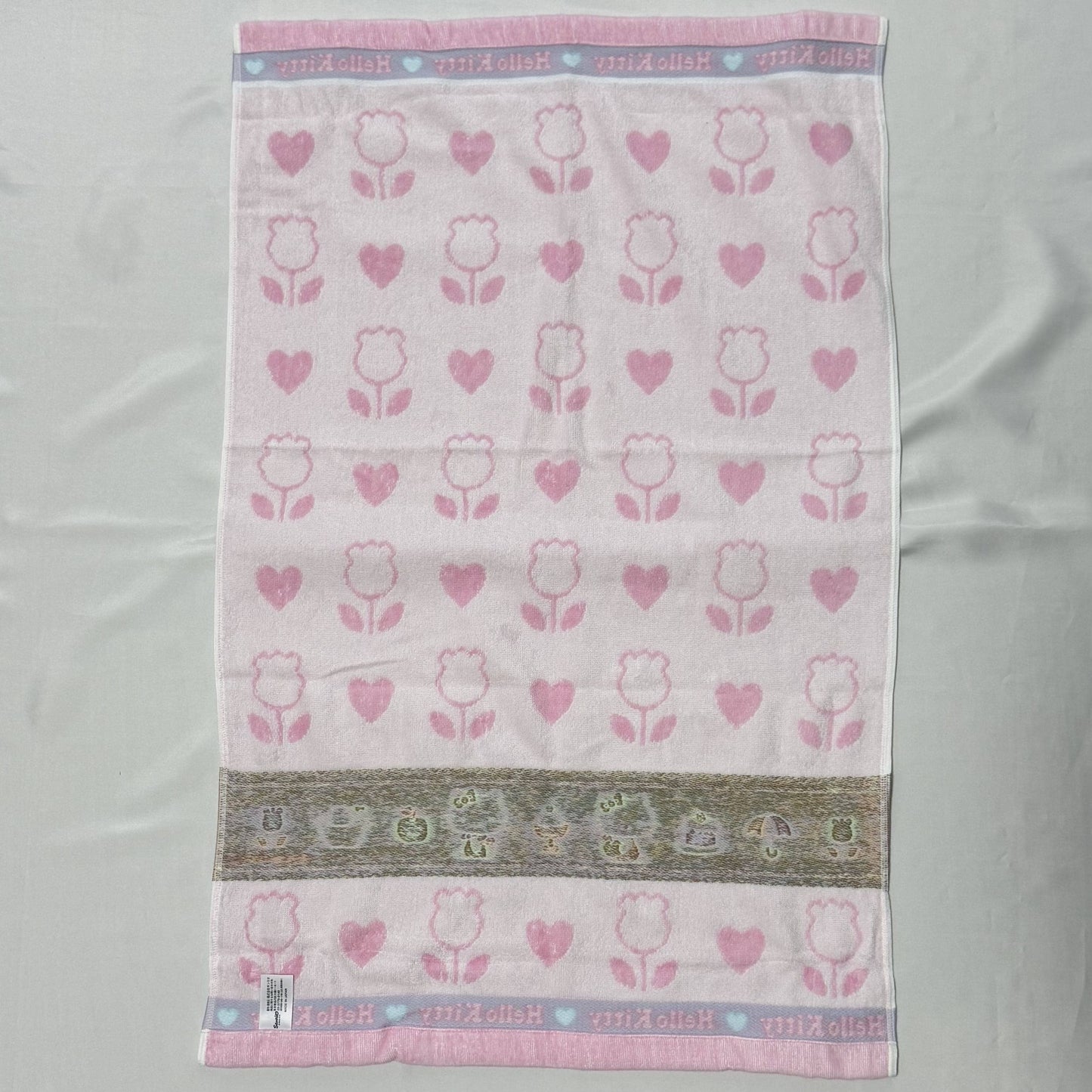 Hello Kitty Bath Towel 32.7 × 20.5 in