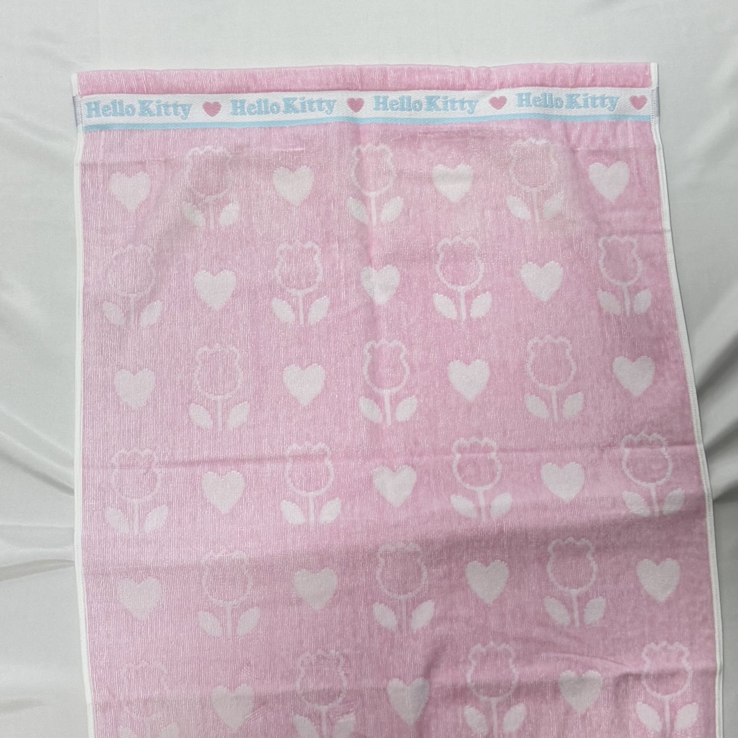 Hello Kitty Bath Towel 32.7 × 20.5 in